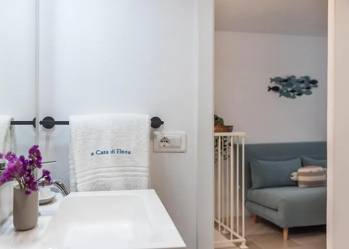 A Casa Di Elena